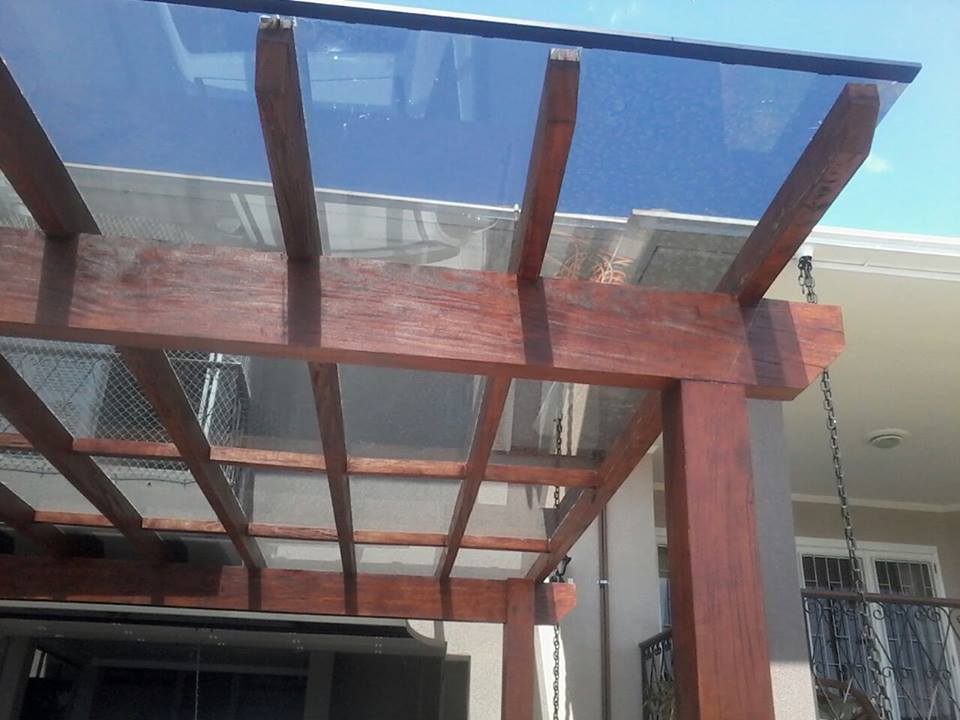 Instalação da piscina, pergolados, calçadas