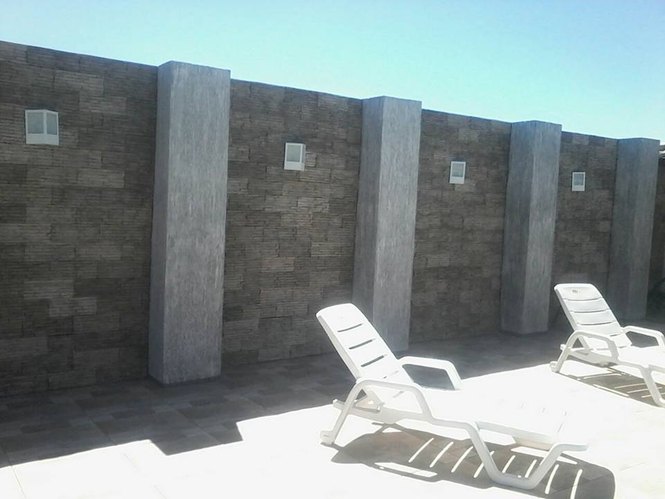 Instalação piscina, solar, grama sintética